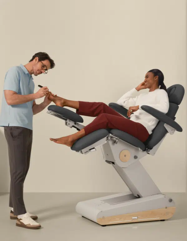 behandeltafel,behandeltafel kine,kinetafel,behandeltafel schoonheidssalon,massagetafel,massagetafel kopen,elektrische massagetafel,massagetafel elektrisch massagetafel,professionele behandelstoel,behandelstoel schoonheidssalon,pedicure stoel,behandelstoel elektrisch,elektrische behandelstoel,pedicurestoel,pedicure stoel elektrisch,schoonheidsstoel,spa pedicure stoel