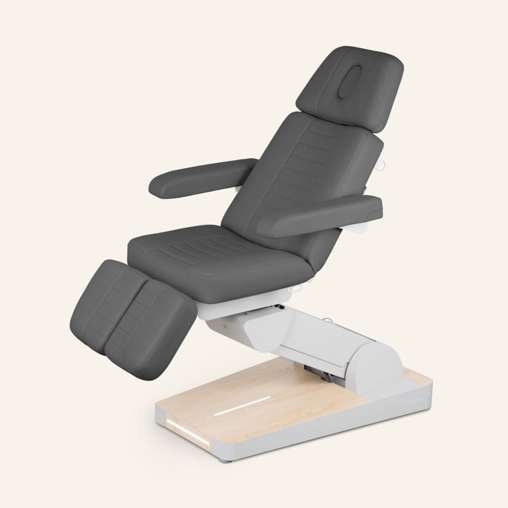 Fauteuil de soin moderne réglable au design gris